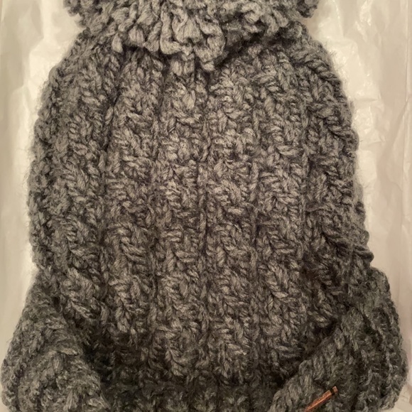 Hand knitted Dark grey winter hat - Picture 5 of 6